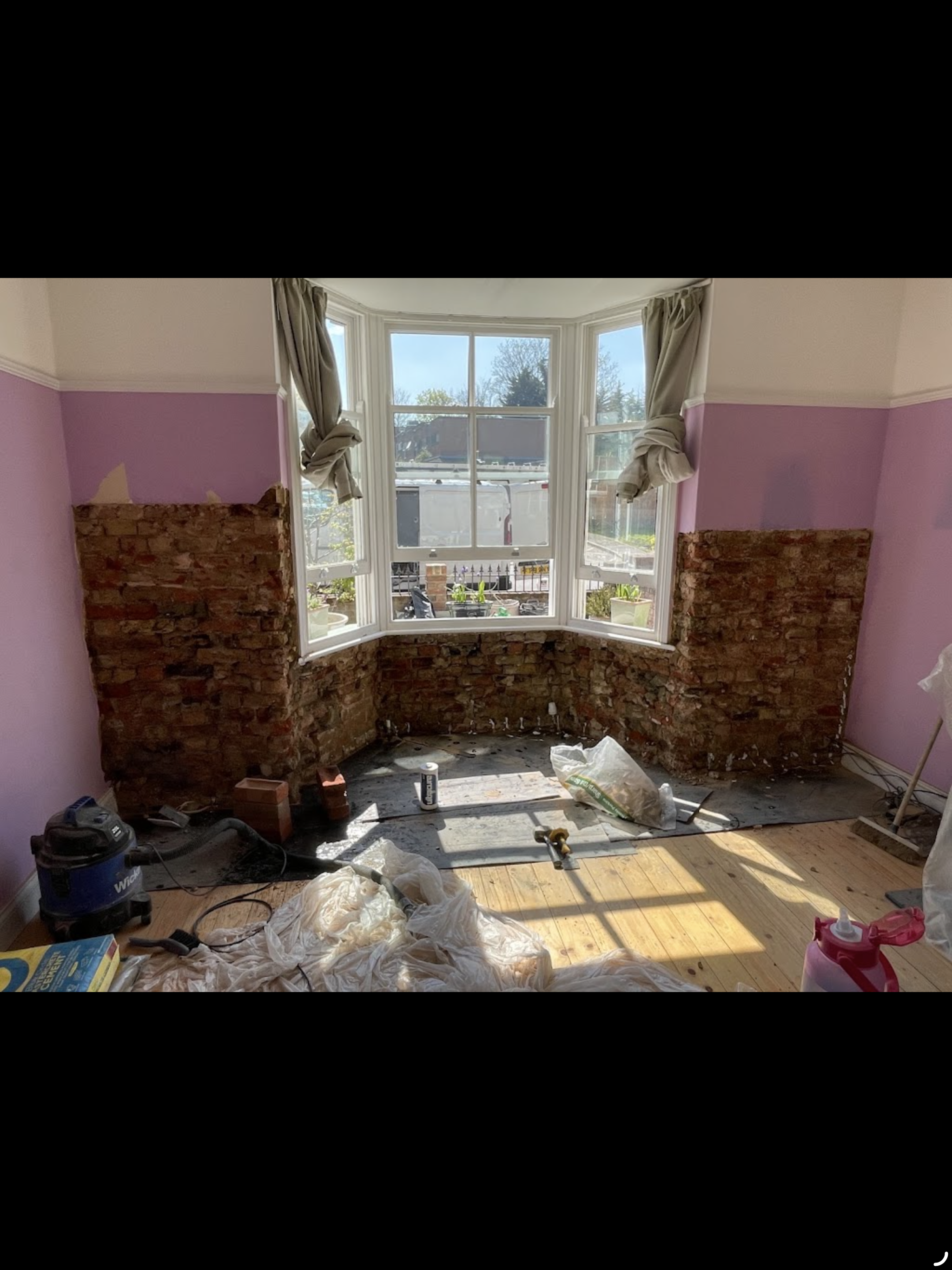 South East Damp Experts qualified surveyor