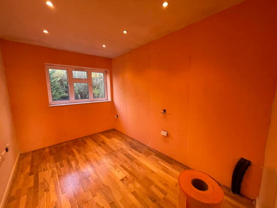 Iso-Therm membrane on solid brick wall